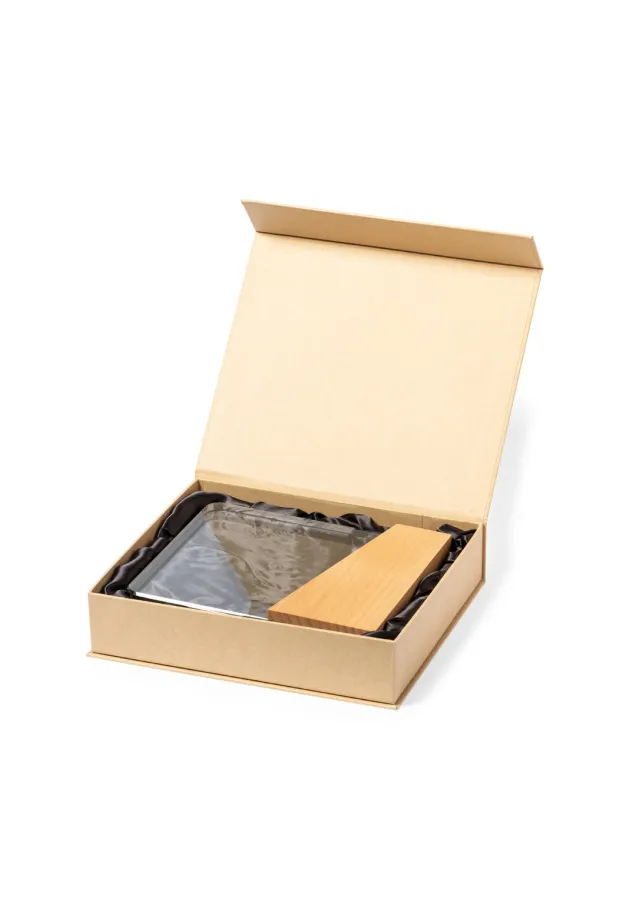 Trofeo de Cristal con Base de Madera – Elegancia y Sostenibilidad 🏆🌿